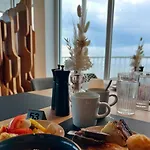 Ruegen-Hotel Mit Ostseeblick