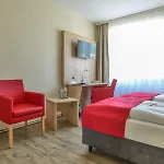Ruegen-Hotel Mit Ostseeblick * Sassnitz