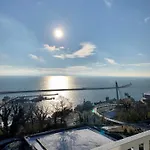 Ruegen-Hotel Mit Ostseeblick Campingplads Sassnitz