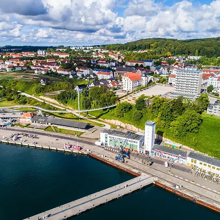 Ruegen-hotel Mit Ostseeblick Kemping *