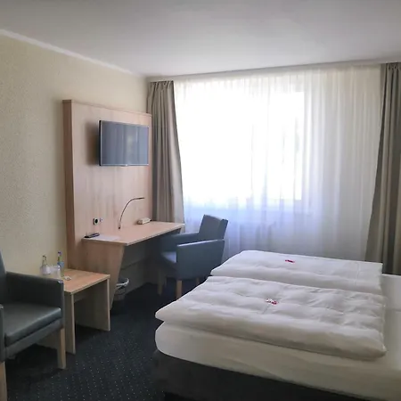 Ruegen-Hotel Mit Ostseeblick * Sassnitz